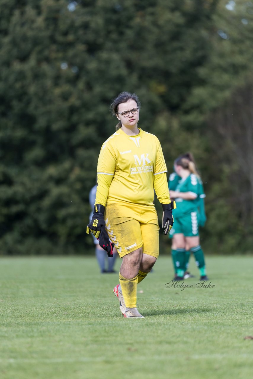 Bild 224 - F Boenebuettel-Husberg - SV Gruen-Weiss Siebenbaeumen : Ergebnis: 2:4